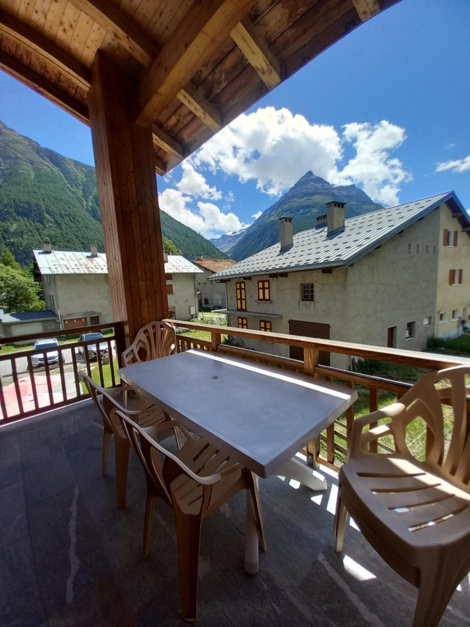 Chalet L'Aubepine Residence B&B Бессан Экстерьер фото