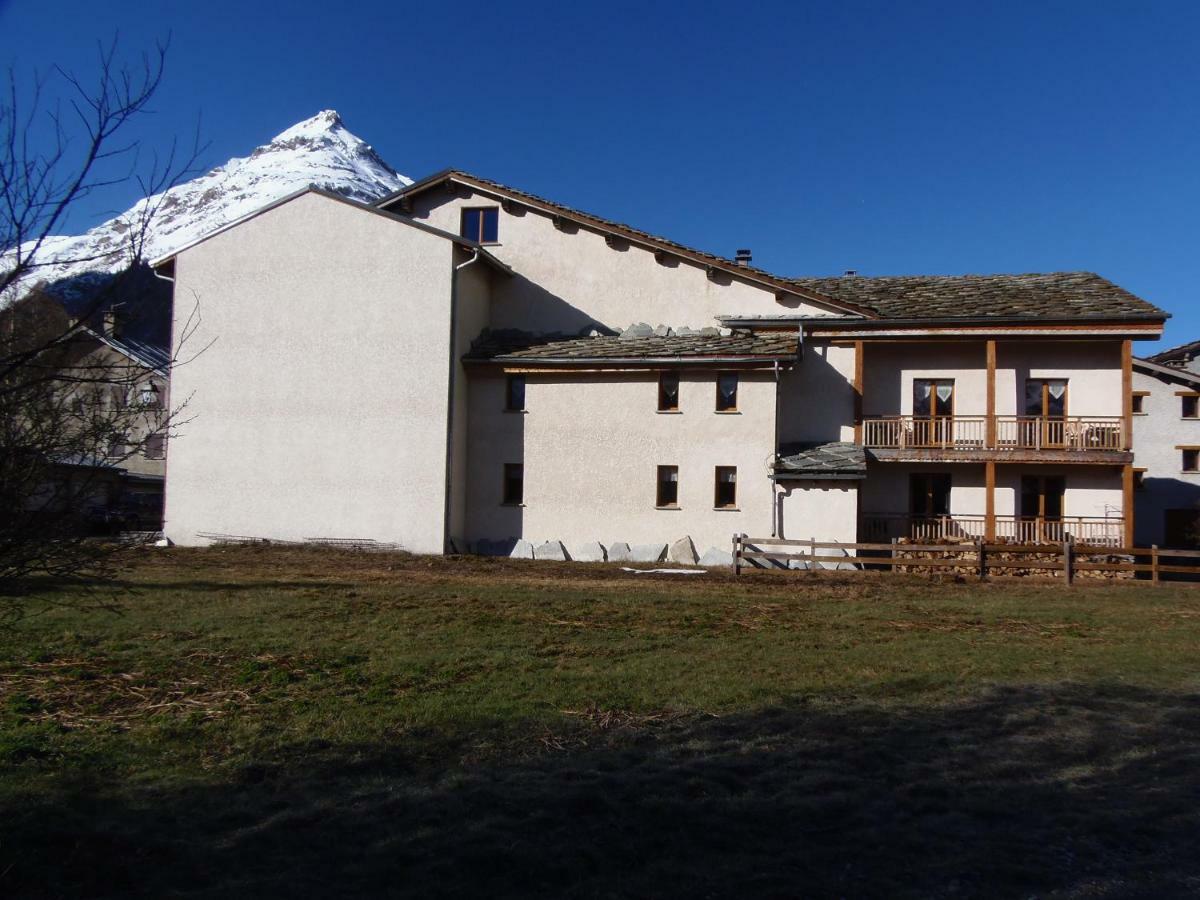 Chalet L'Aubepine Residence B&B Бессан Экстерьер фото